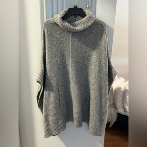 J Crew Poncho Sz. M/L